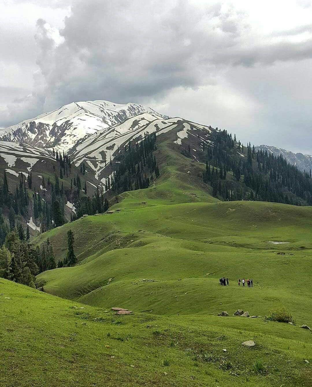 Shogran and Siri Paye